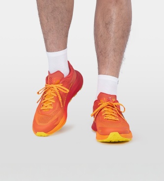 Helly Hansen Scarpe da trail running Kestrel arancioni e rosse