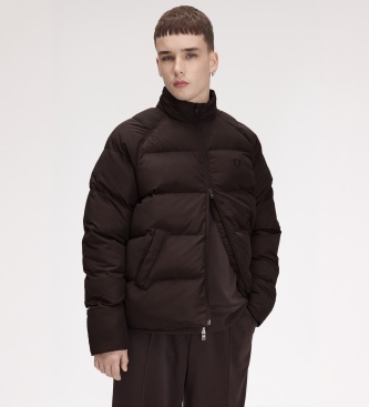 Fred Perry Braune gesteppte Jacke mit Raglanärmeln