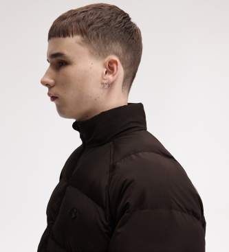 Fred Perry Braune gesteppte Jacke mit Raglanärmeln