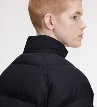 Fred Perry Schwarze gesteppte Jacke mit Raglanärmeln