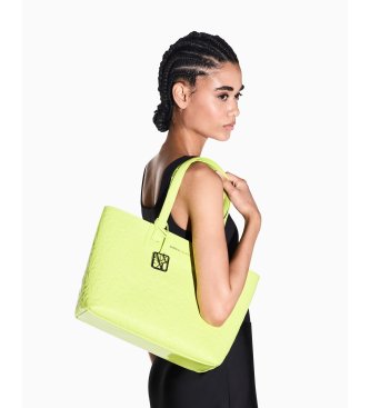 A|X Armani Exchange Torbica tote z vtisnjenim logotipom in rumenim kovinskim obeskom