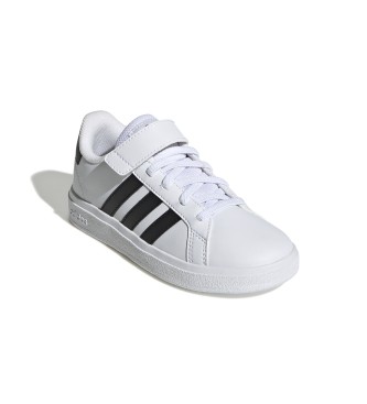 adidas Sneakers bianche Grand Court Lifestyle Court in pizzo elastico e cinturino superiore