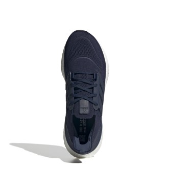 adidas Ultraboost 22 navy sneaker