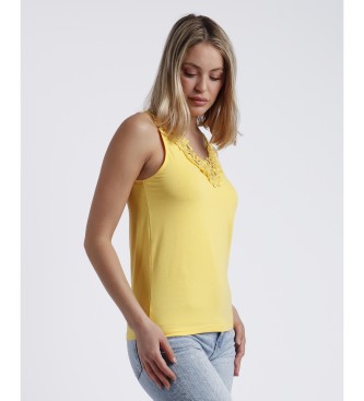 Admas T-shirt senza maniche con scollo guipure giallo
