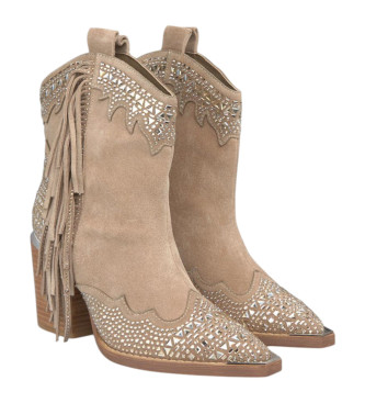 Alma en pena Leather ankle boots with beige side fringes