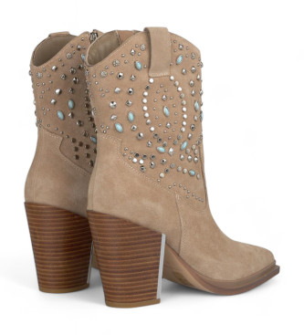 Alma en pena Beige enkellaarsjes van leer met studs