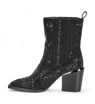 Alma en pena Black studded leather ankle boots