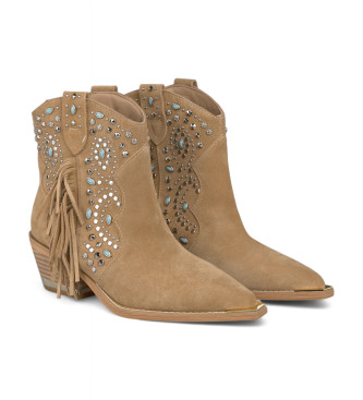 Alma en pena Brown leather ankle boots with fringes