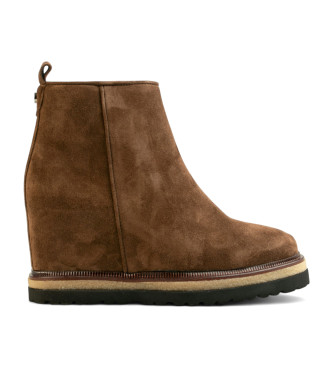 Alpe Musta brown leather ankle boots