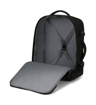 American Tourister Mochila Take2cabin M macia com 38,5 L de capacidade. preto