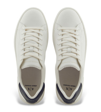 Armani Exchange Baskets en cuir bicolore blanc, marine
