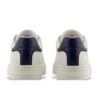 Armani Exchange Baskets en cuir bicolore blanc, marine