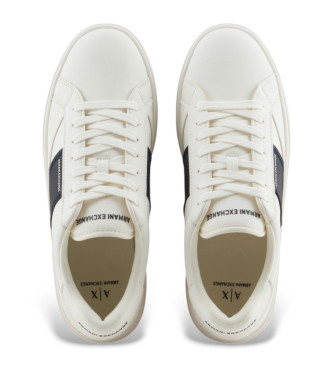 Armani Exchange Baskets anglaises en cuir blanc