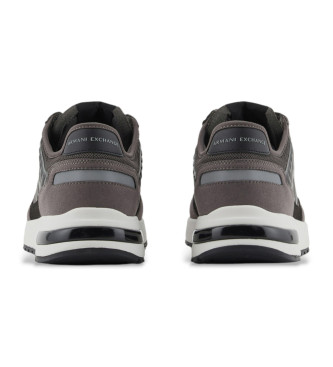 Armani Exchange Multimaterial Sneakers brun