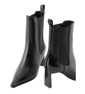 Armani Exchange Bottines pointues en cuir noir