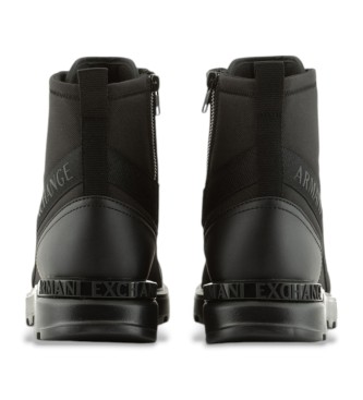 Armani Exchange Schwarze Schnrstiefeletten