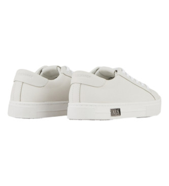 Armani Exchange Skórzane sneakersy Basic w kolorze białym
