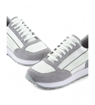 Armani Exchange Sneaker in pelle bianca e grigia