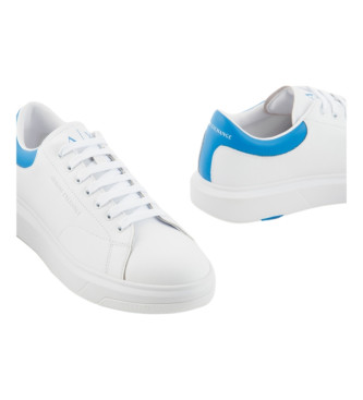 Armani Exchange Skórzane sneakersy Action w kolorze białym