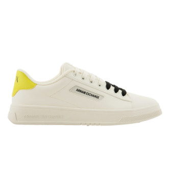Armani Exchange Sneakersy gładkie w kolorze złamanej bieli