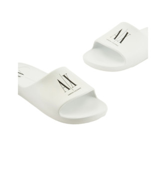 Armani Exchange Flip-flops med hvidt logo