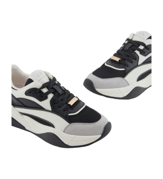 Armani Exchange Chunky sneakers con inserti a contrasto bianco, nero