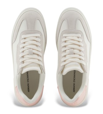 Armani Exchange Baskets blanches contrastes