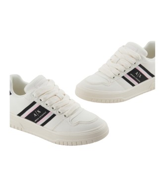 Armani Exchange Trainers Ontwerp wit
