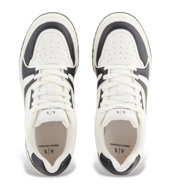 Armani Exchange Trenerzy Elegancki biały