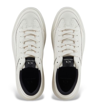 Armani Exchange Zapatillas con empeine con monograma tono sobre tono blanco