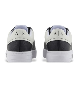 Armani Exchange Leren sportschoenen met logo op de zool zwart