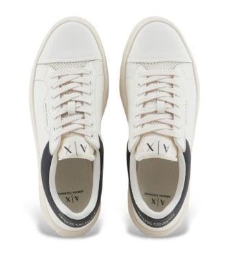 Armani Exchange Sneakers in pelle martellata bianca sul retro a contrasto