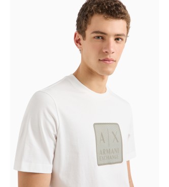 Armani Exchange Bomulls-T-shirt med normal passform och vit ASV-logotyp i maxilapp