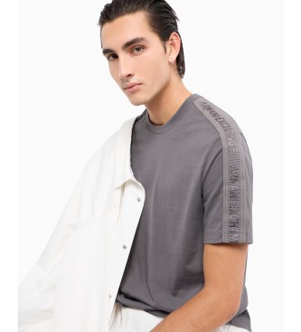 Armani Exchange T-shirt de algodo grosso de corte regular com riscas cinzentas com o logtipo ASV