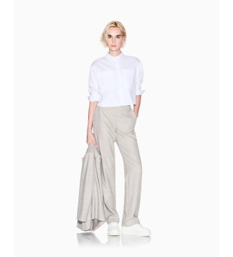 A|X Armani Exchange Cal�as castanhas intemporais