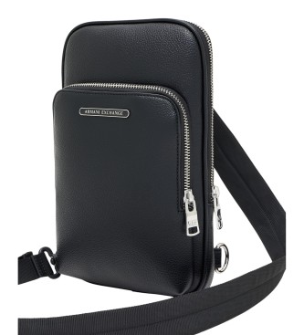 A|X Armani Exchange Bandolier d'un homme noir