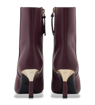 Armani Exchange Škornji Elegantna burgundska