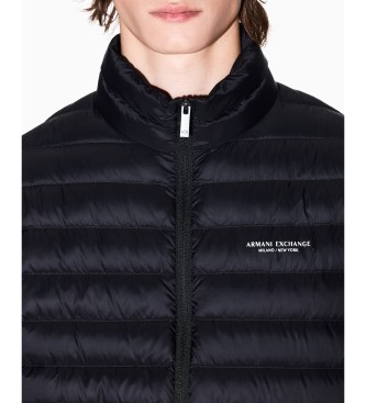 AIX Armani Exchange Jakna s puhom črna