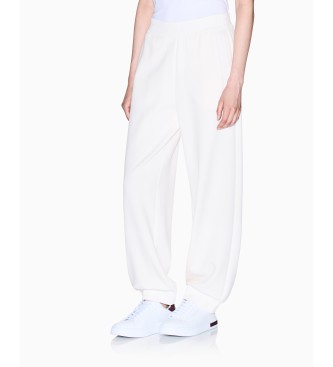 AIX Armani Exchange Look beige trousers