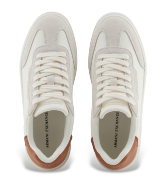 Armani Exchange Baskets blanches avec logo