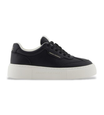 Armani Exchange Sneakers di design nere