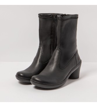 Art Black leather ankle boots