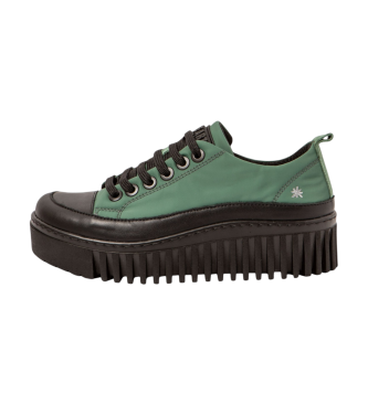 Art Trainers 1518 Brighton green