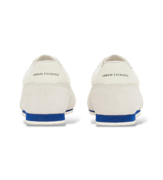 A|X Armani Exchange Trainers Low beige