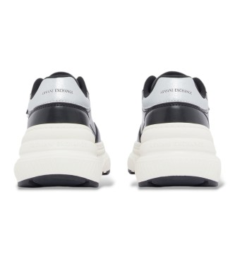 A|X Armani Exchange Sneakers med tjock gummisula i svart