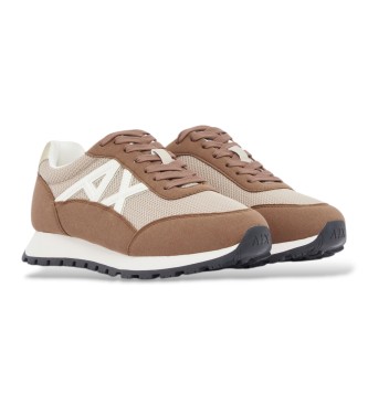 A|X Armani Exchange Sneakers med nätpaneler och strukturerad gummisula i brunt