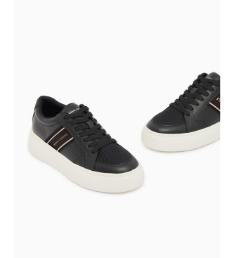 A|X Armani Exchange Låga sneakers med mesh-detaljer och tjock sula i svart