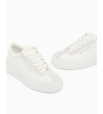 A|X Armani Exchange Lågskaft sneakers i skinn och mocka med tjock vit sula