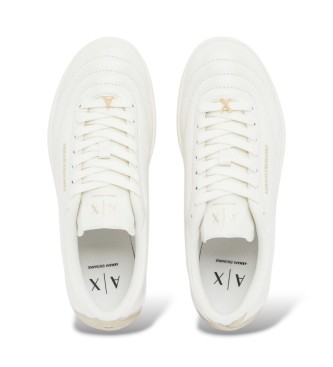 A|X Armani Exchange Låga sneakers med snörning och vita metallicdetaljer