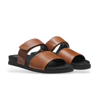 BOSS Flipflops i brunt l�der med ripstop-rem